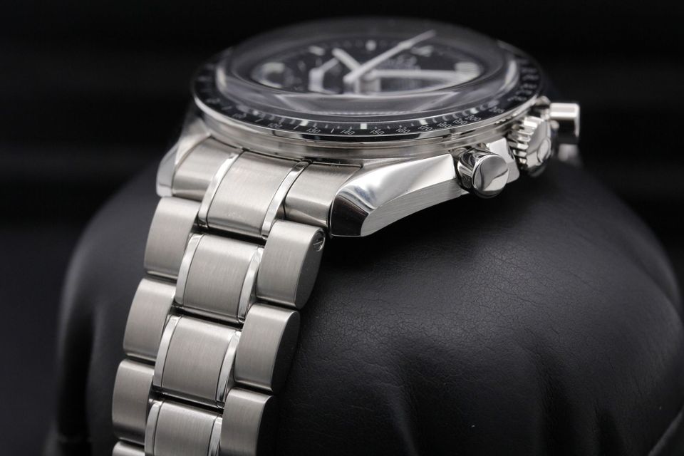 Omega Speedmaster Moonwatch 311.30.42.30.01.005 Image 2